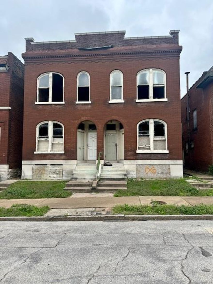 Now is the time to seize this investment opportunity!! Ideal for investors or those seeking multiple units, this duplex offers space for four families to reside. Hyde Park's reputation as an up-and-coming area ensures potential for future community growth and increased property values. Very motivated seller!