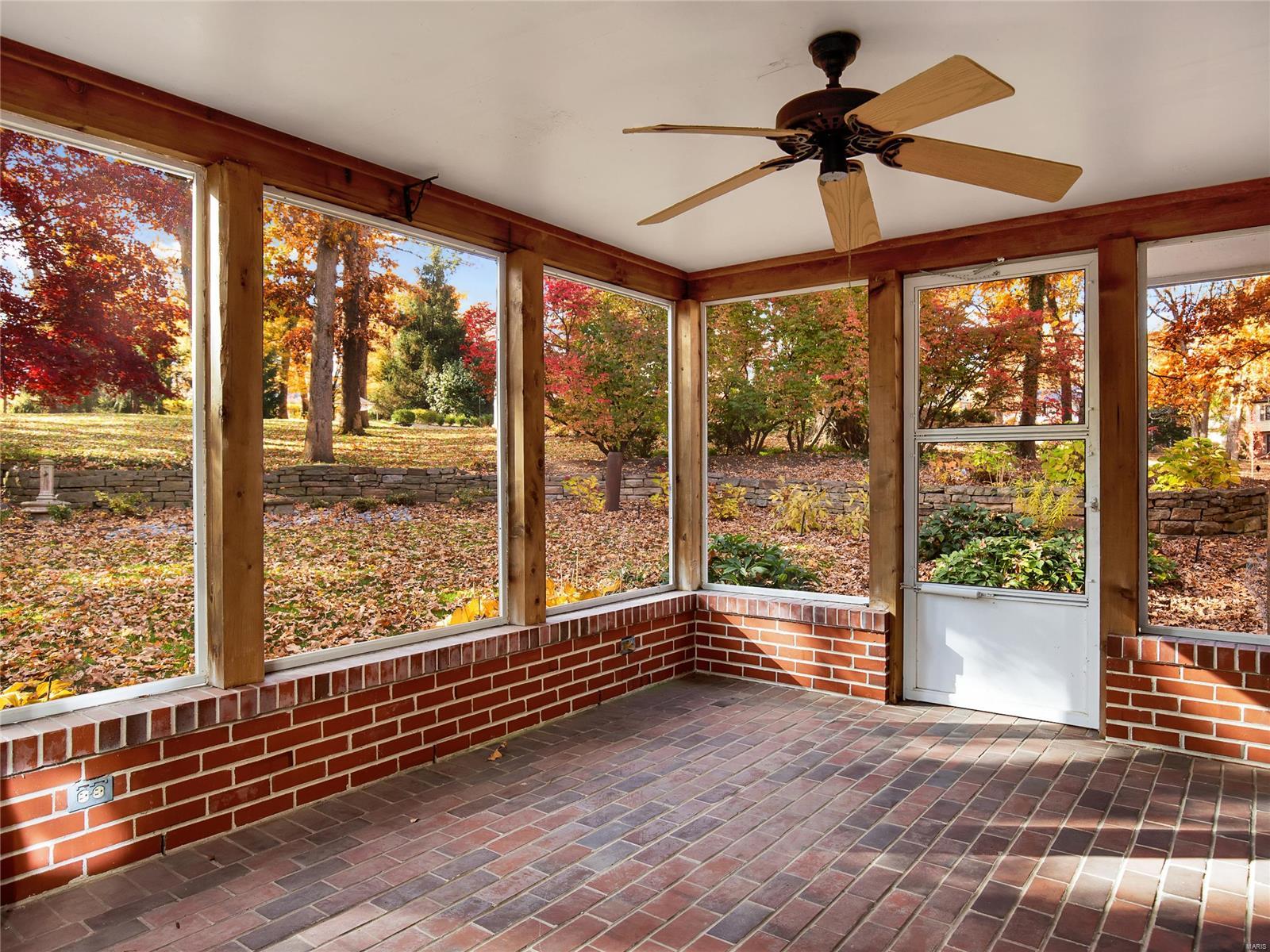 Loren Woods - Residential