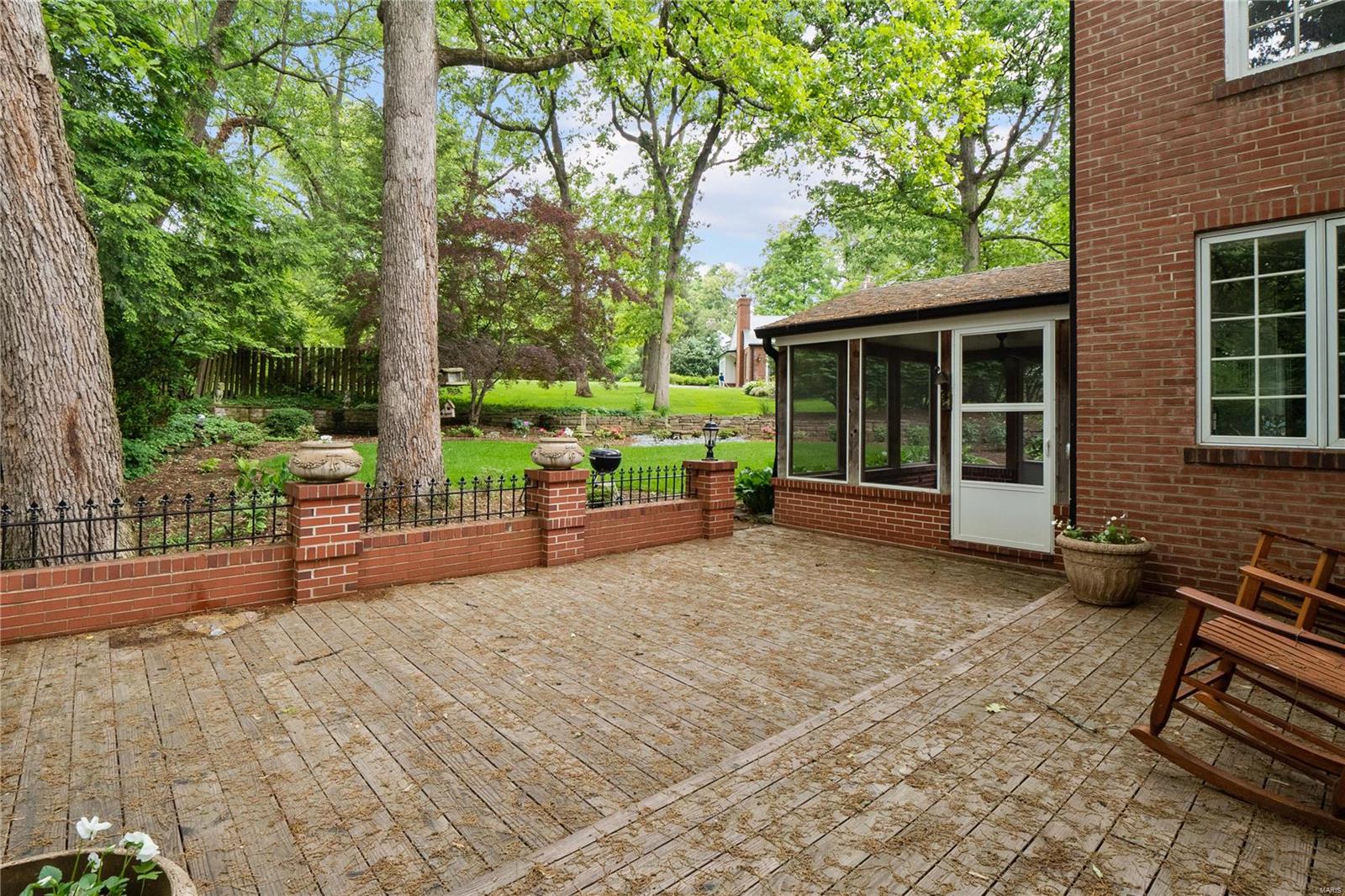 Loren Woods - Residential