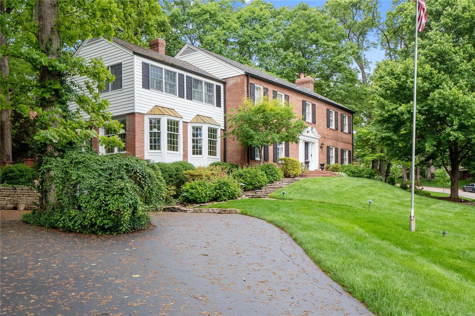 Loren Woods - Residential