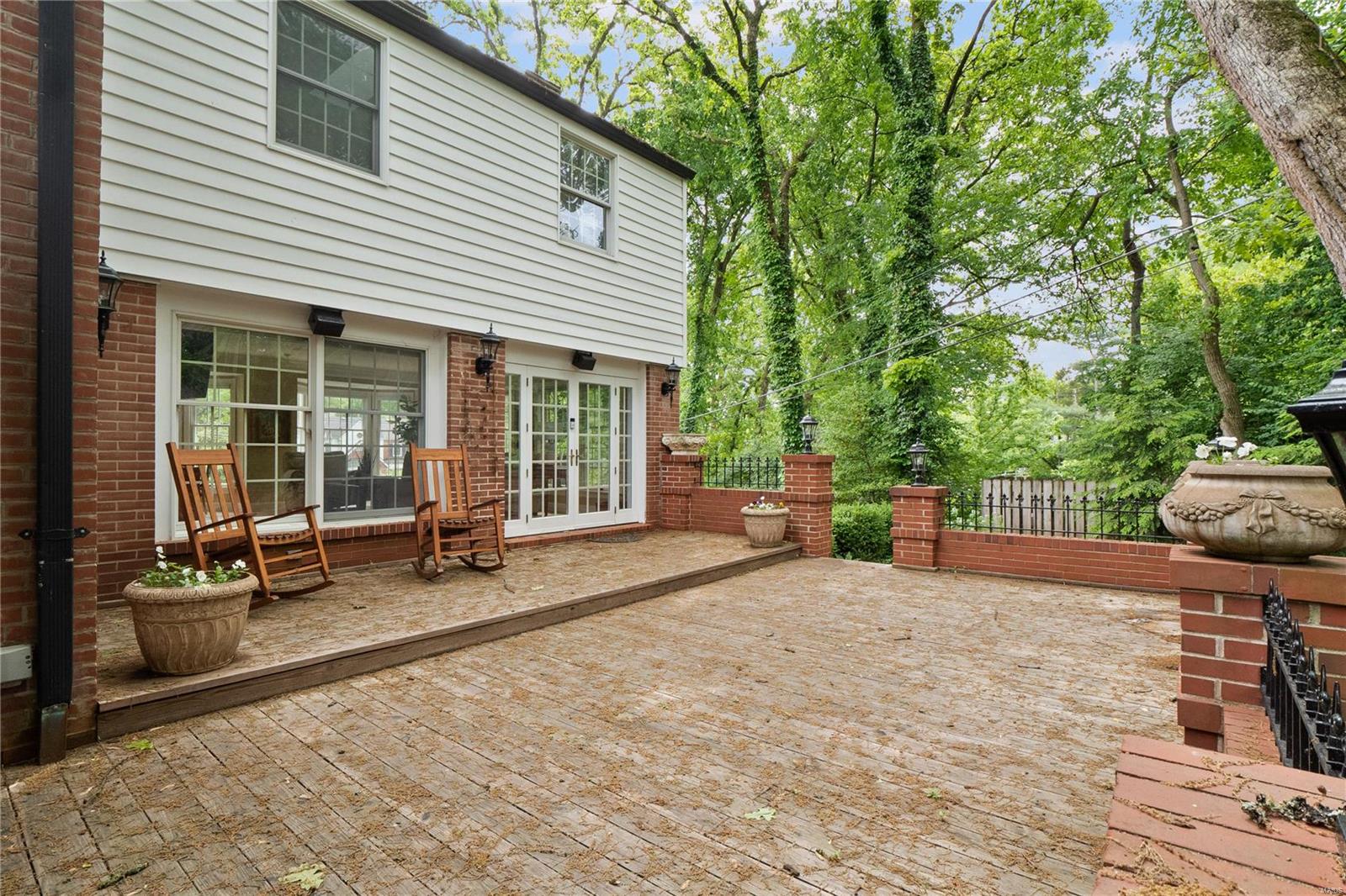 Loren Woods - Residential