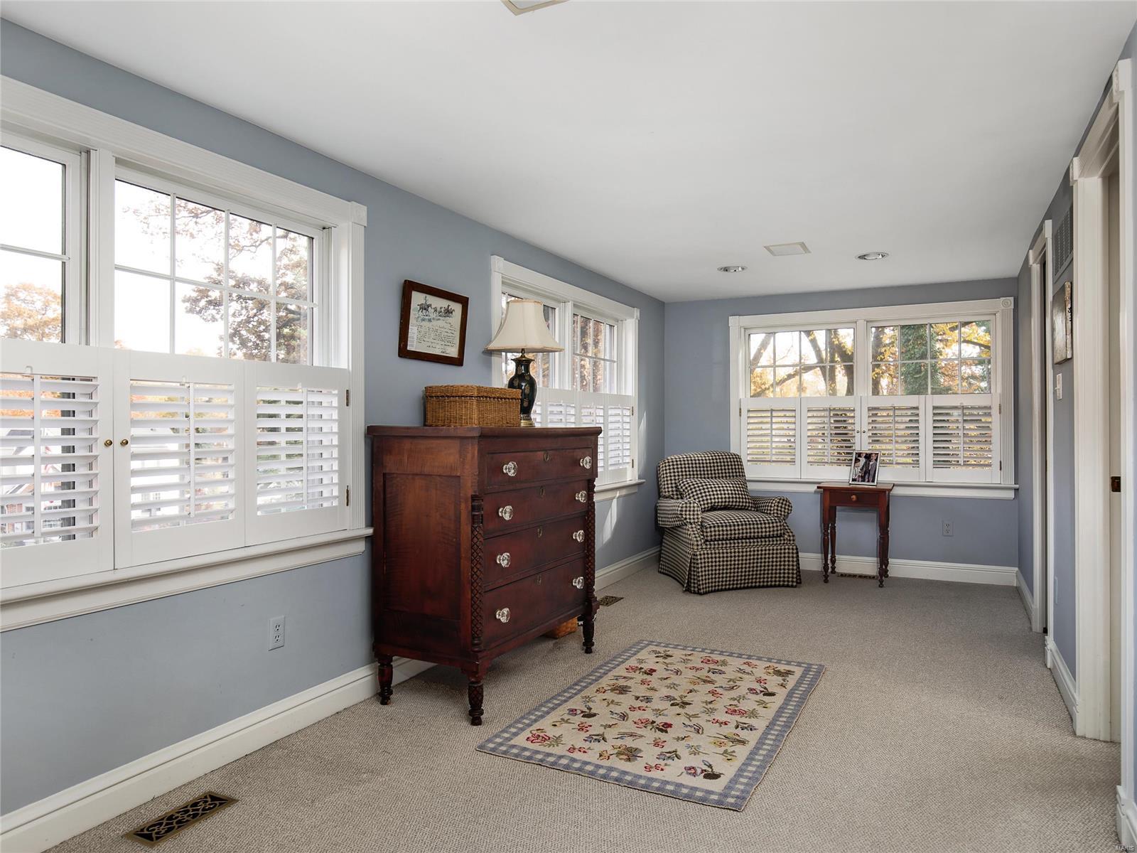 Loren Woods - Residential