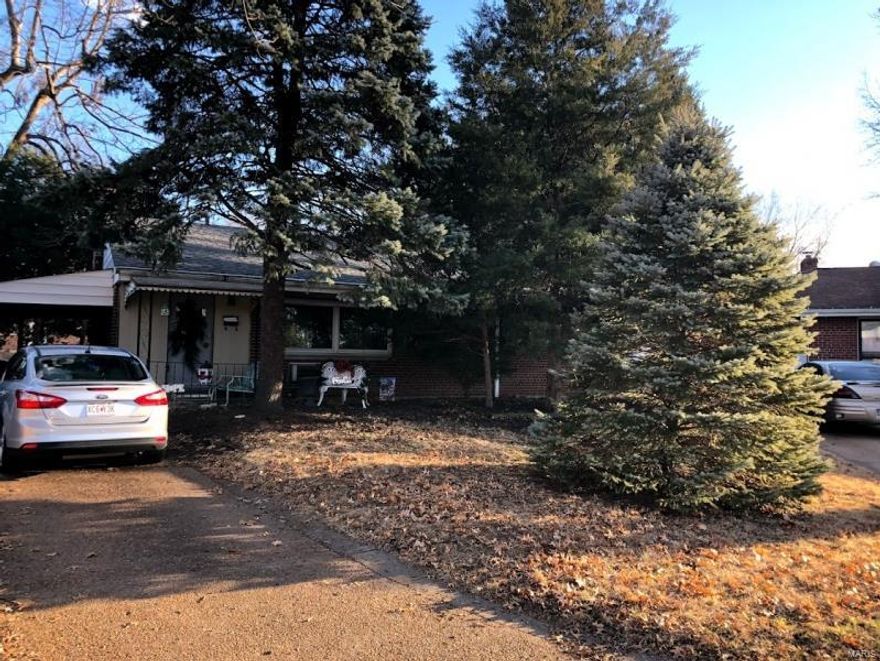 This all brick 3 bedroom ranch in south city would make a great flip or rental or sweat equity project. Features include a new roof in 2015. Foundation repairs done in 2016. Newer vinyl windows throughout. Original hardwood floors. Updated plumbing and electric. 
Added basement bathroom. As-Is Sale, seller to do no repairs. Buyer to verify schools.