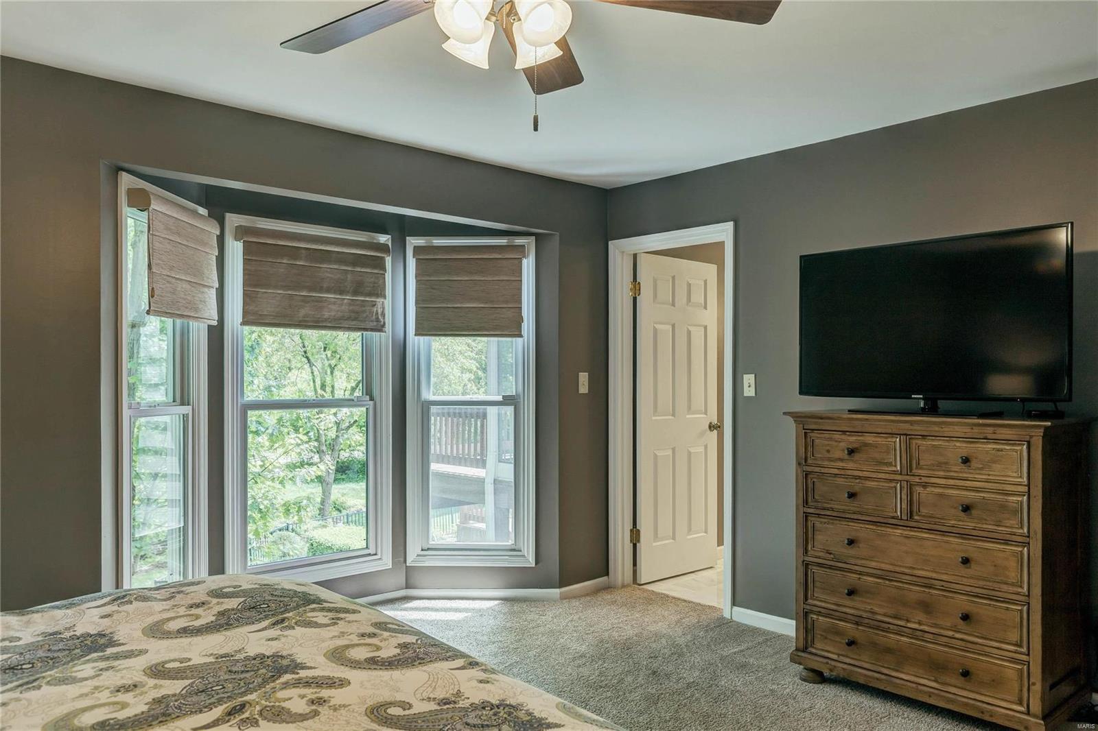 Town & Country Manor - Residential