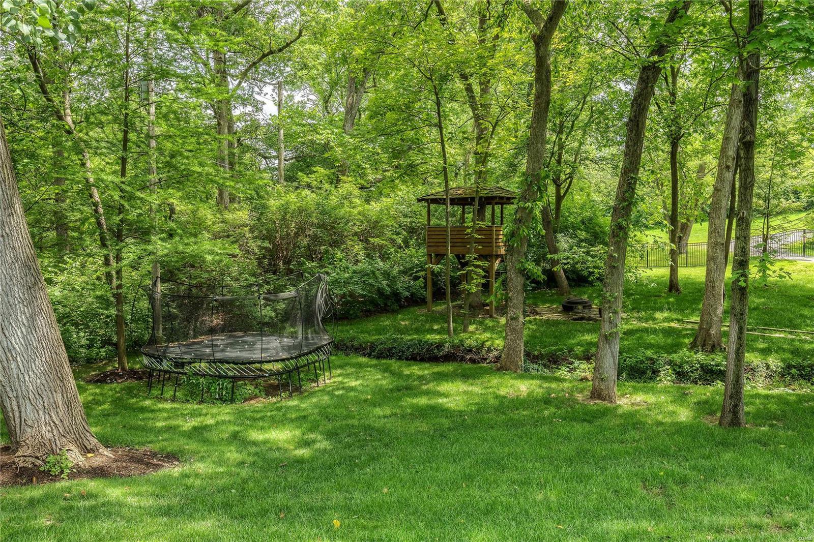 Town & Country Manor - Residential