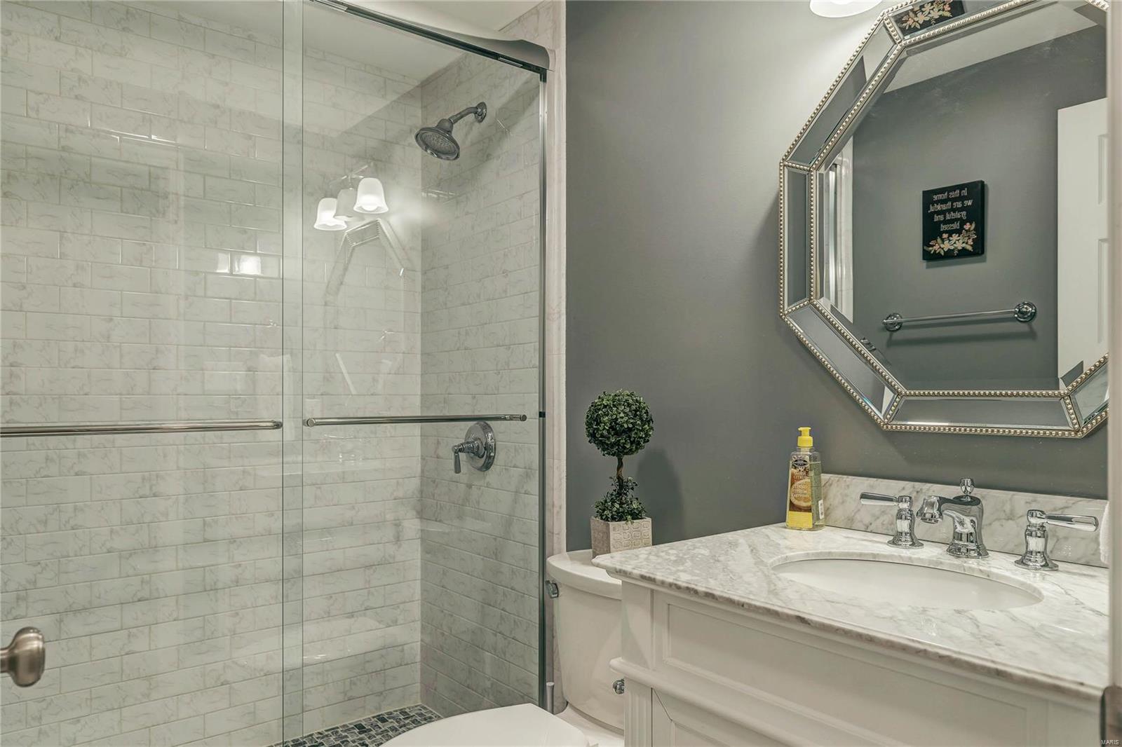 Town & Country Manor - Residential