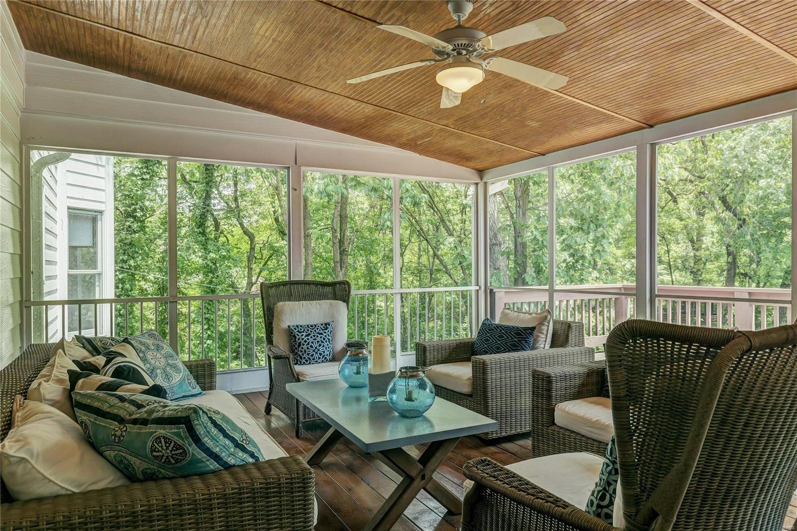 Town & Country Manor - Residential