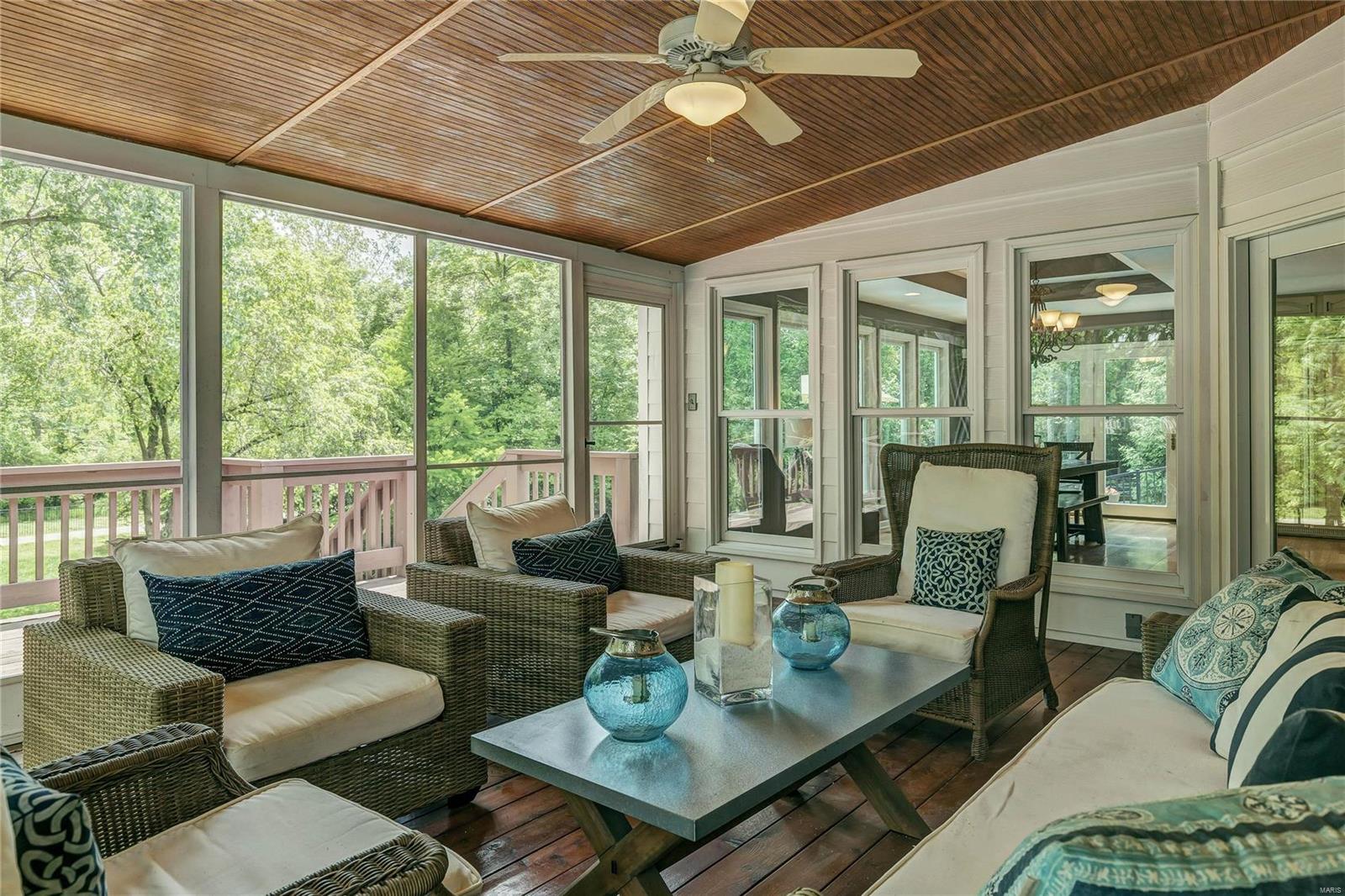 Town & Country Manor - Residential