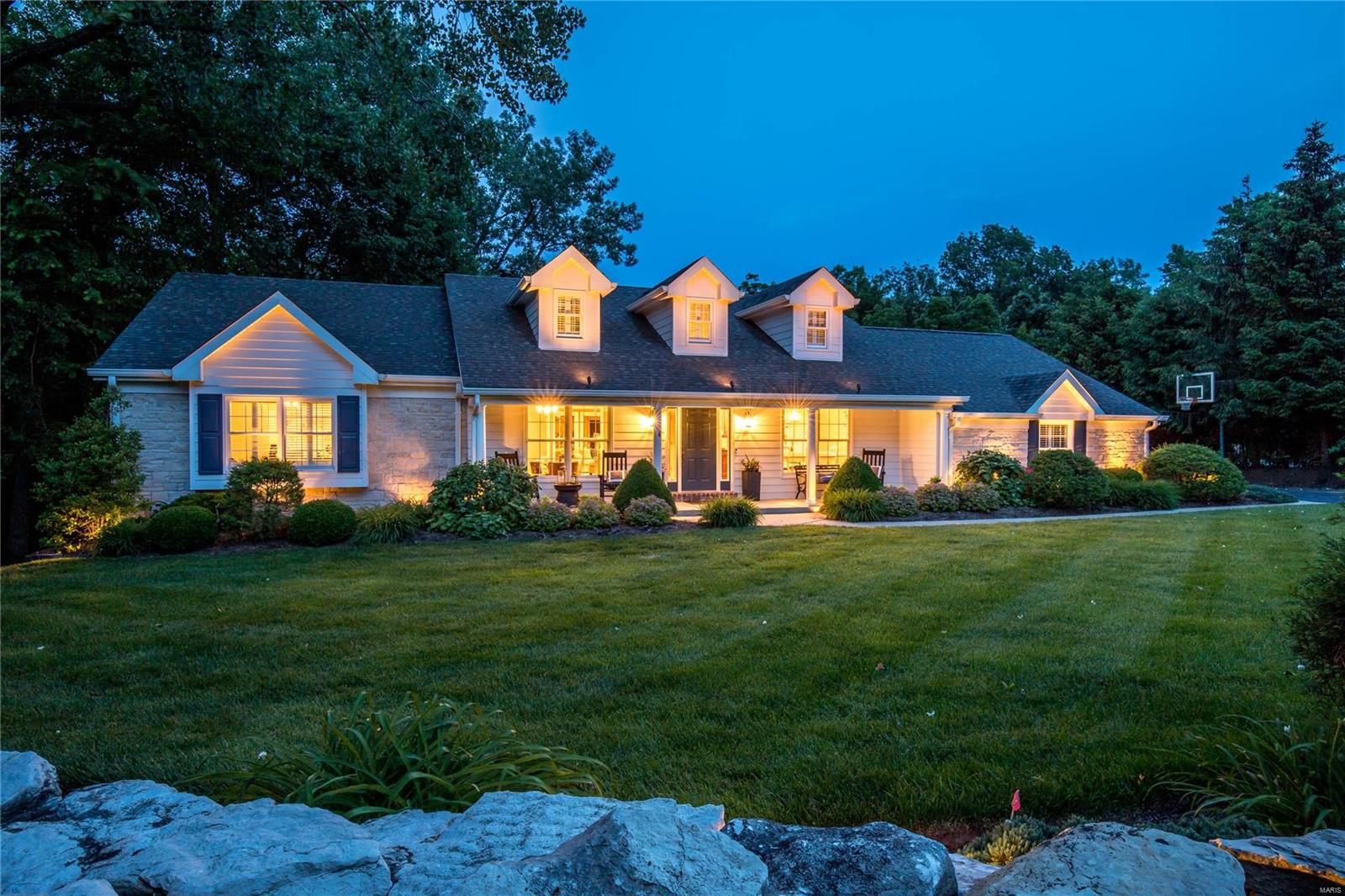 Town & Country Manor - Residential