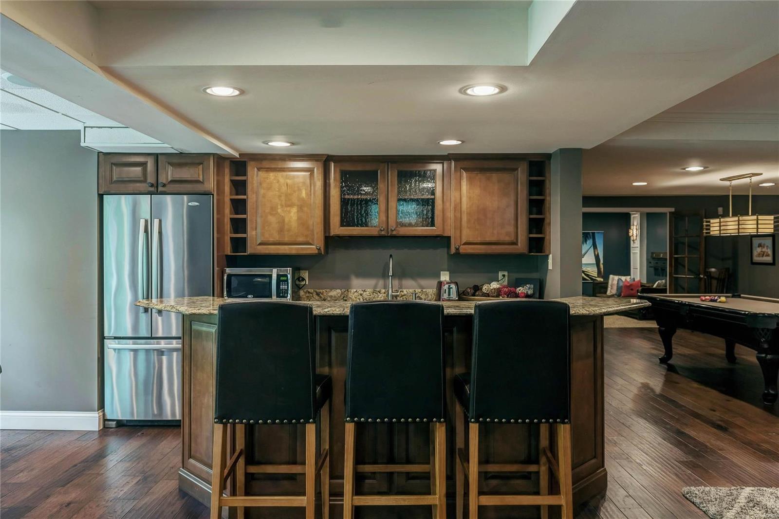 Town & Country Manor - Residential