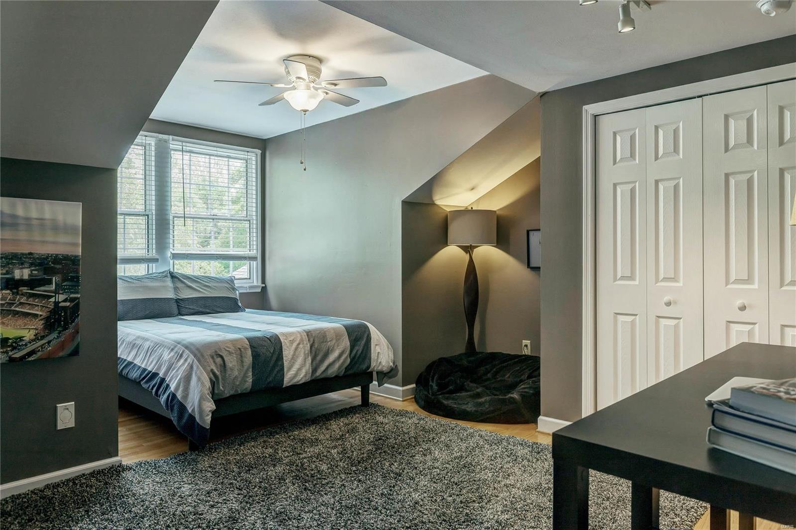 Town & Country Manor - Residential