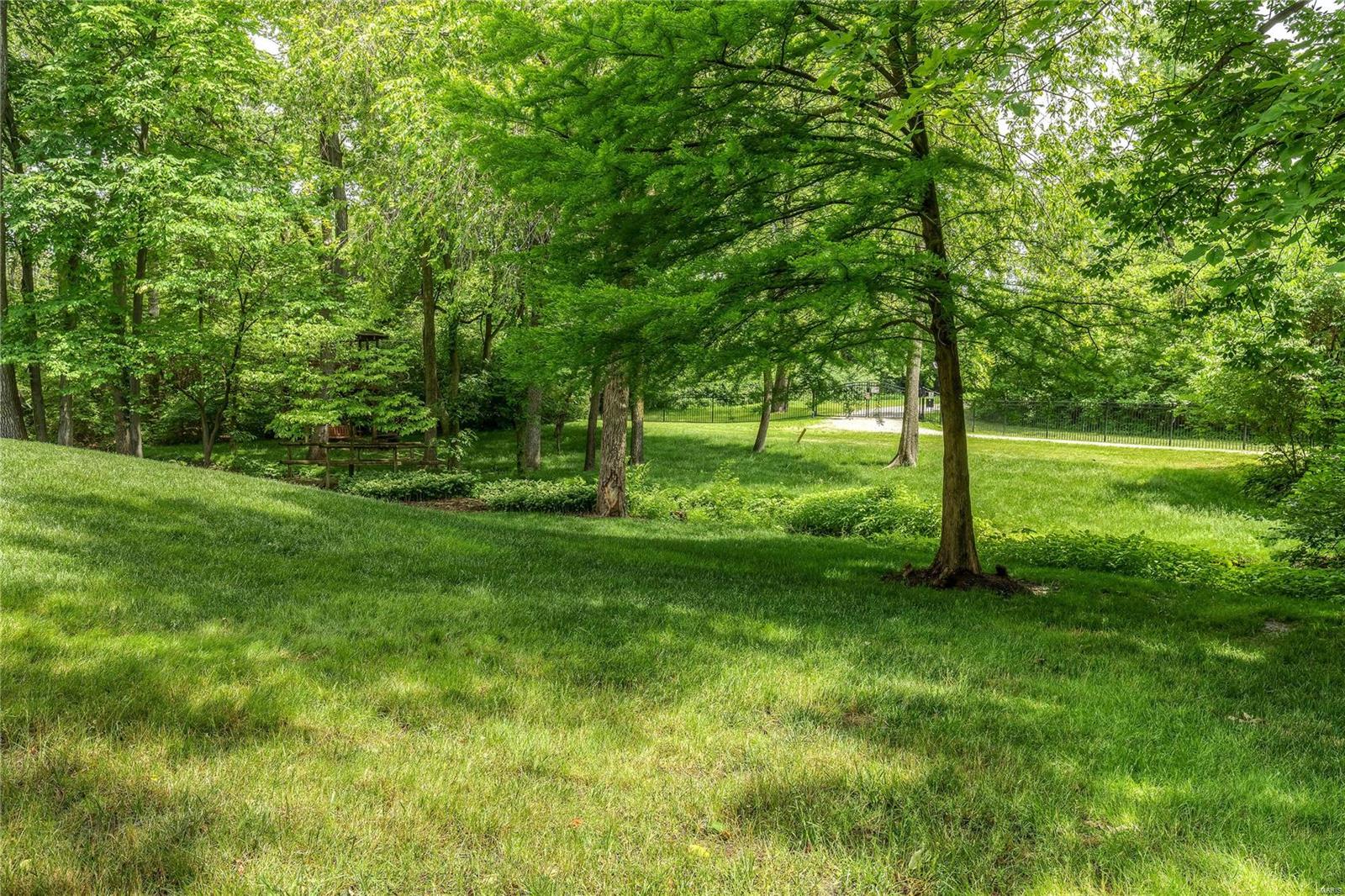 Town & Country Manor - Residential