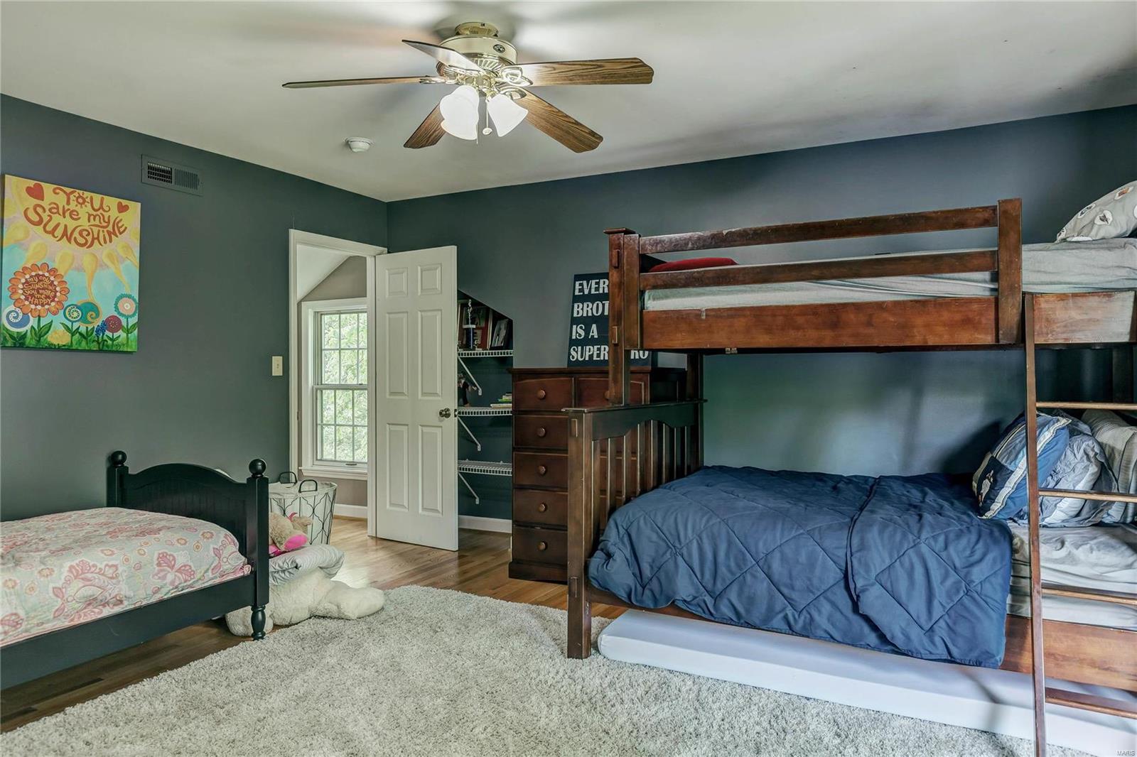 Town & Country Manor - Residential