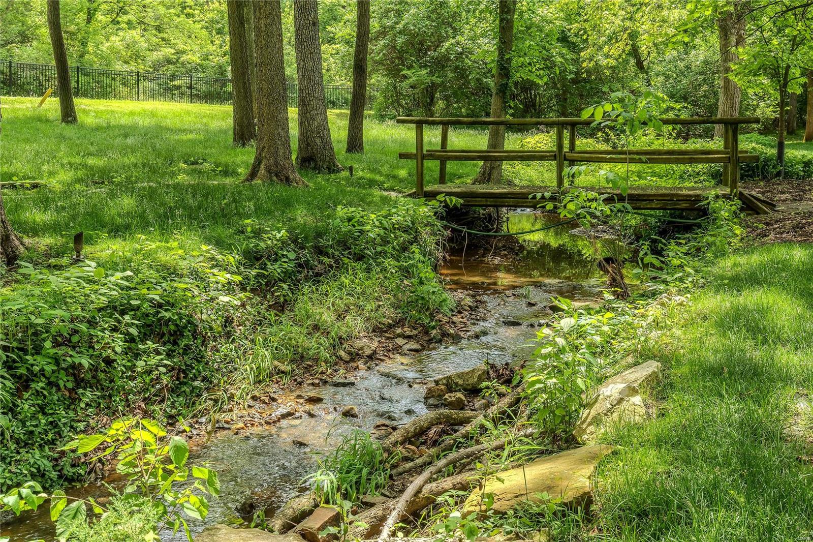 Town & Country Manor - Residential