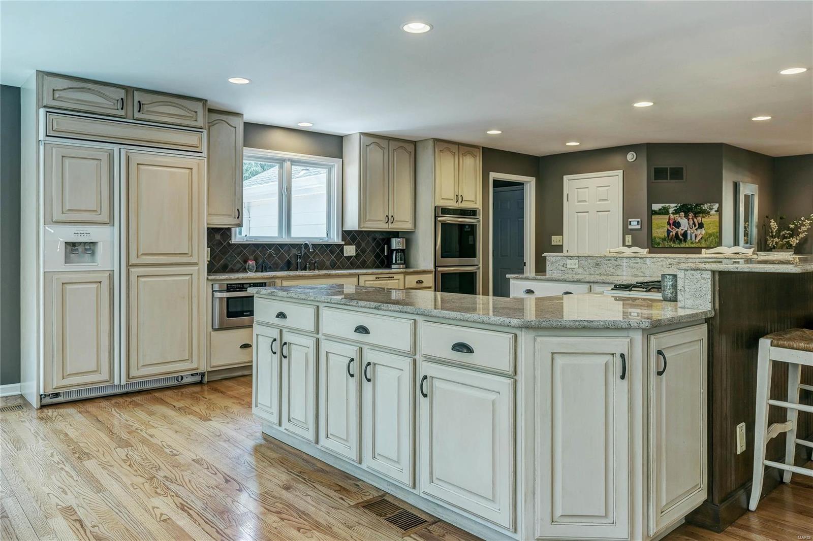 Town & Country Manor - Residential