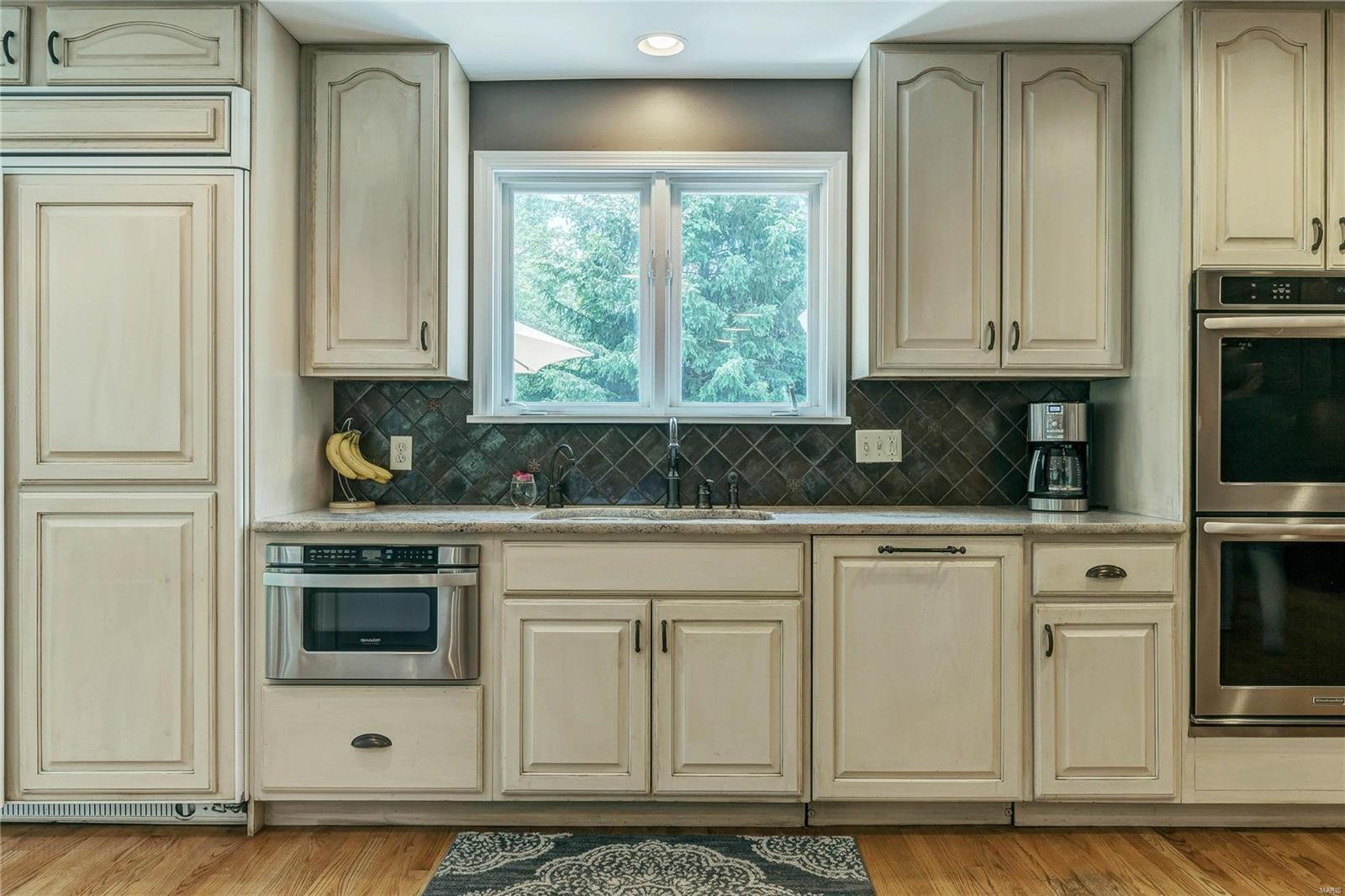 Town & Country Manor - Residential