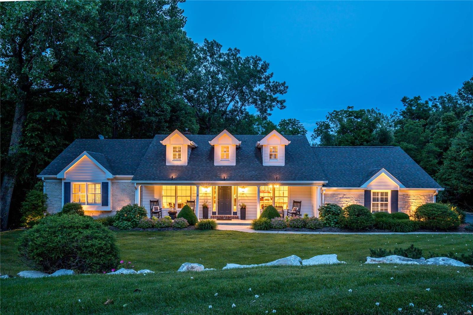 Town & Country Manor - Residential