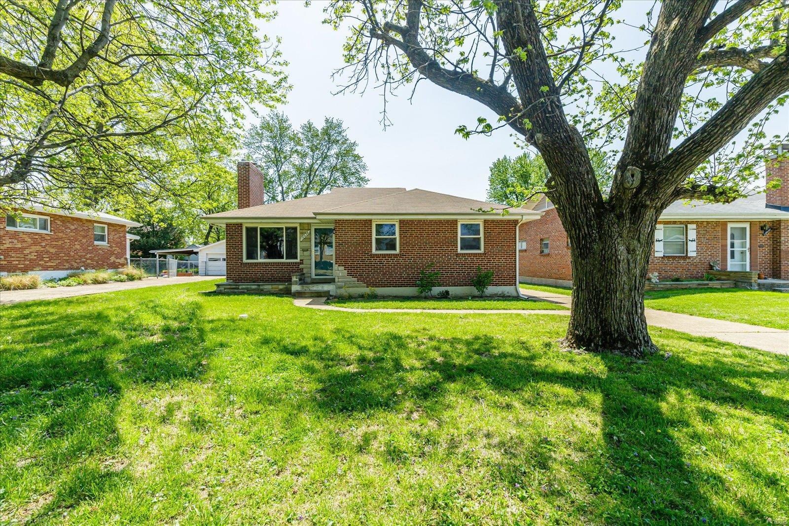 Tesson Ferry Court addition - Residential