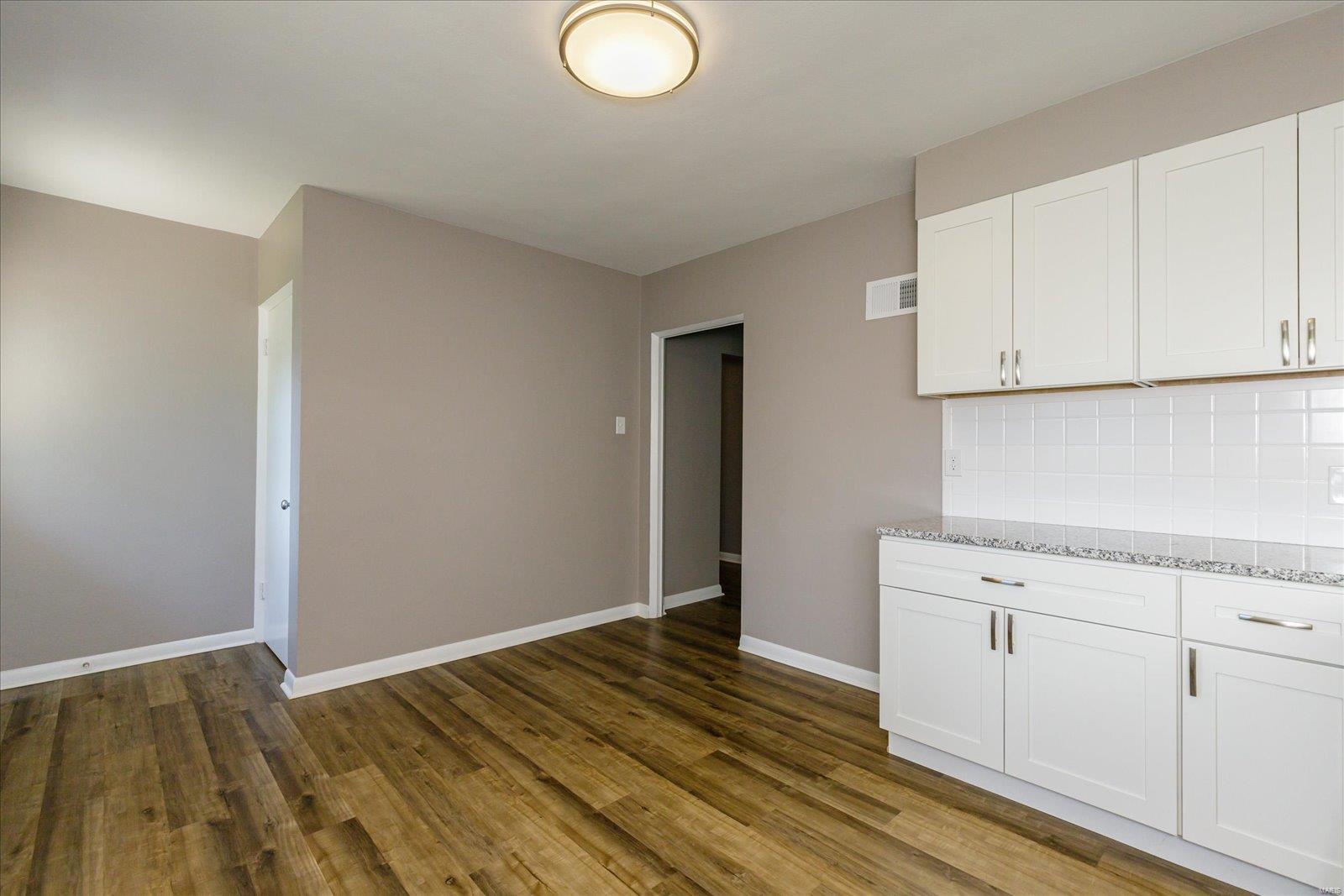 Tesson Ferry Court addition - Residential