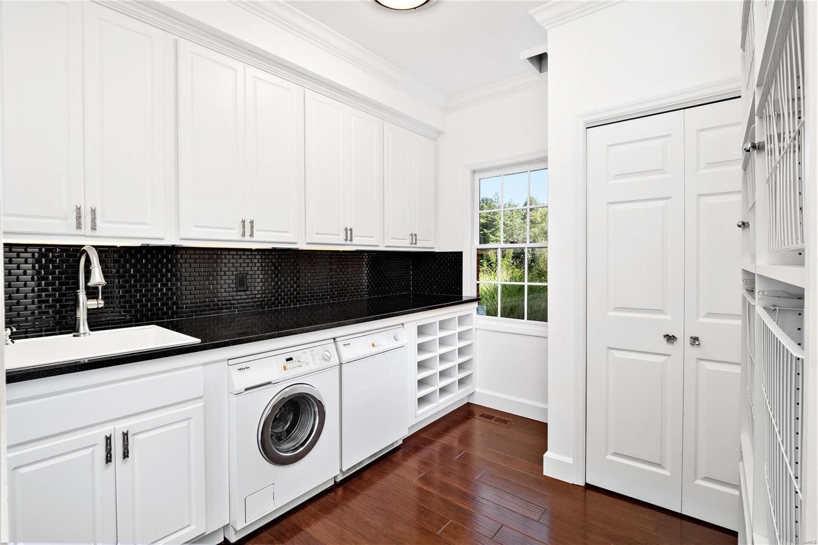 Topping Woods Estates - Residential