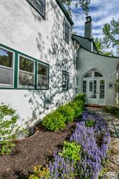 Thompson Amd - Residential