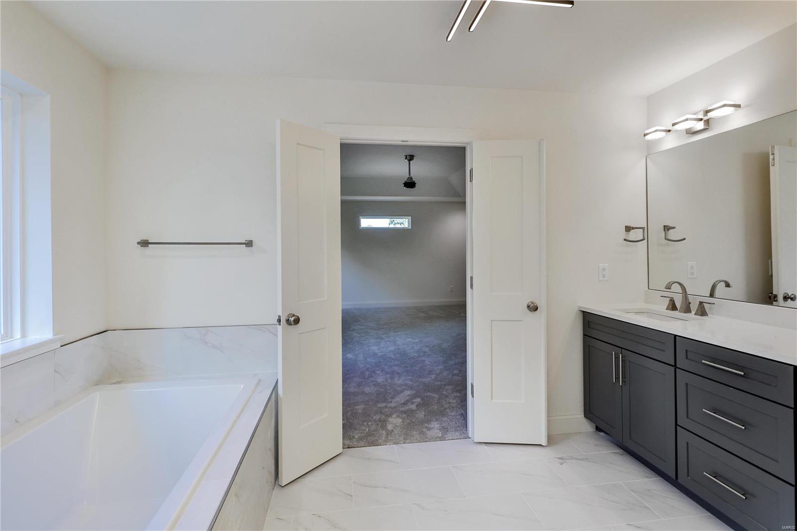 Birdie Lane - Residential