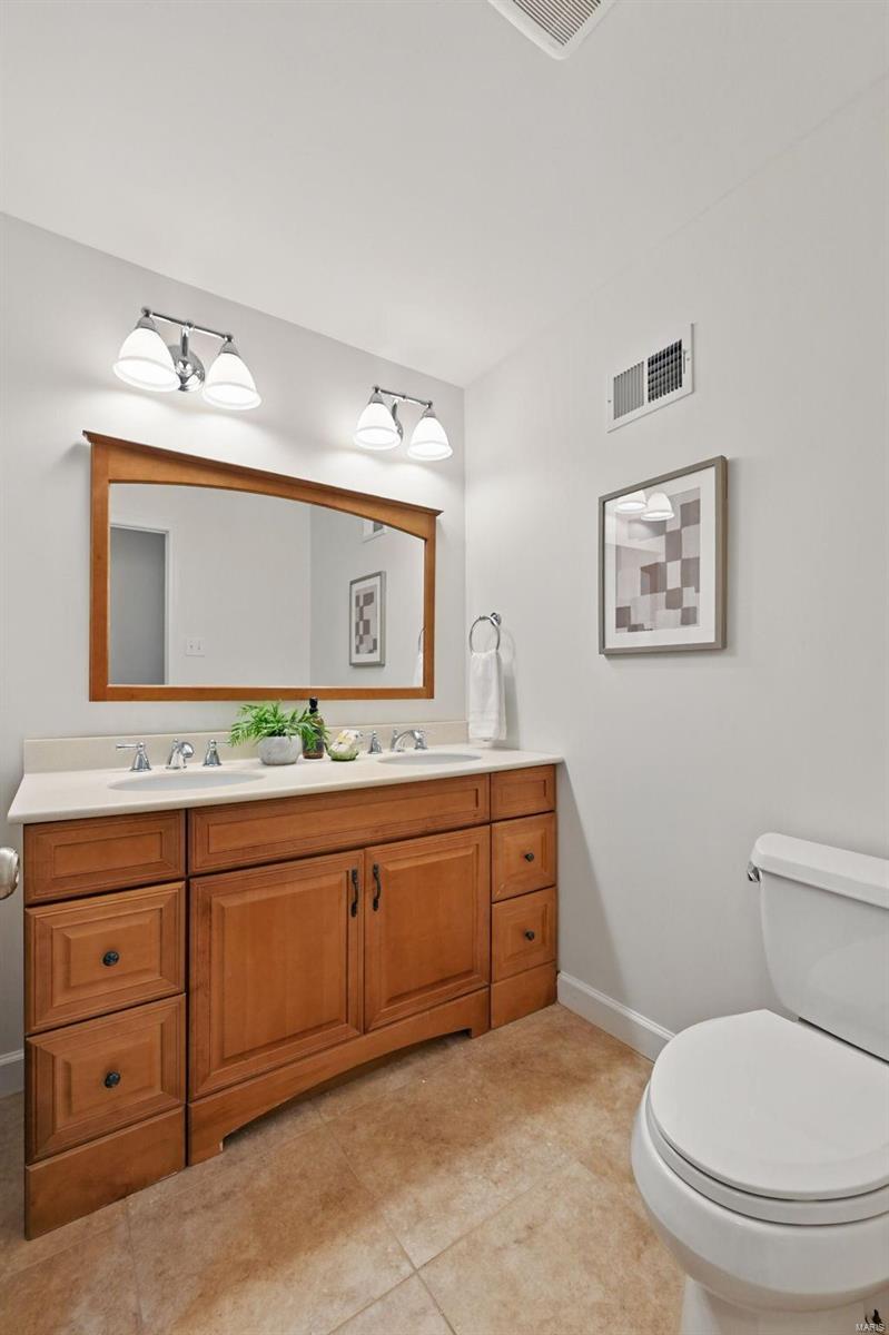 Van Courtland Place - Residential