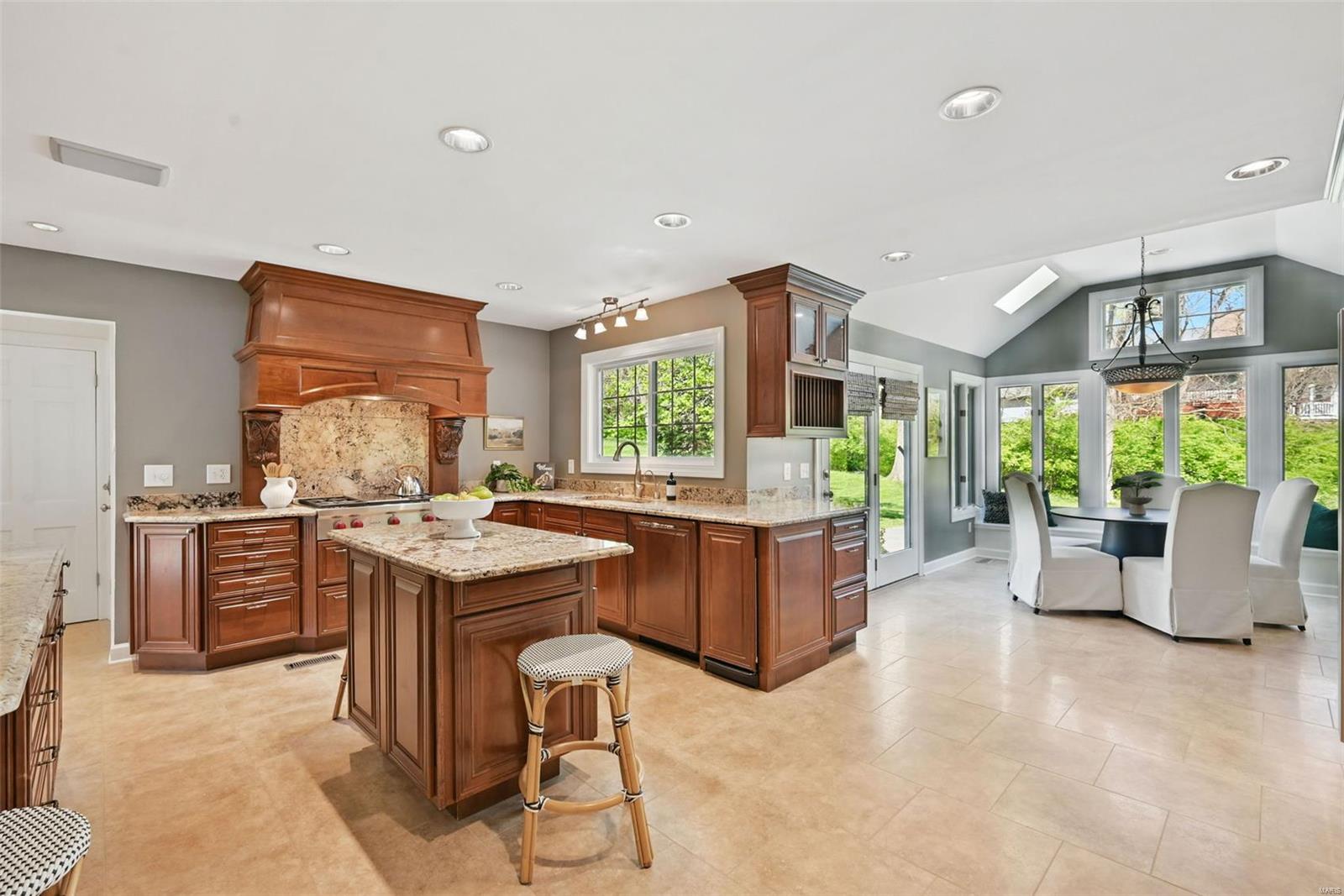 Van Courtland Place - Residential