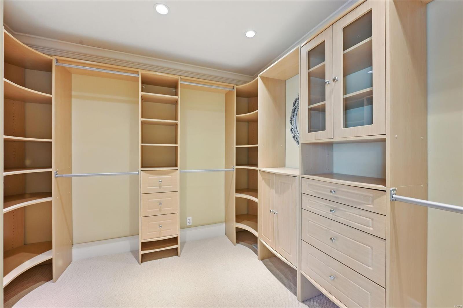 Van Courtland Place - Residential