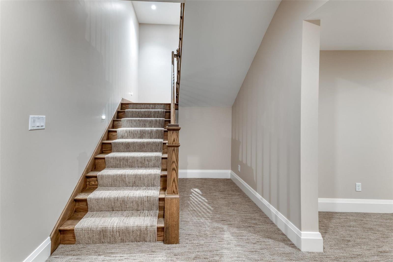 Chatsworth Place - Residential