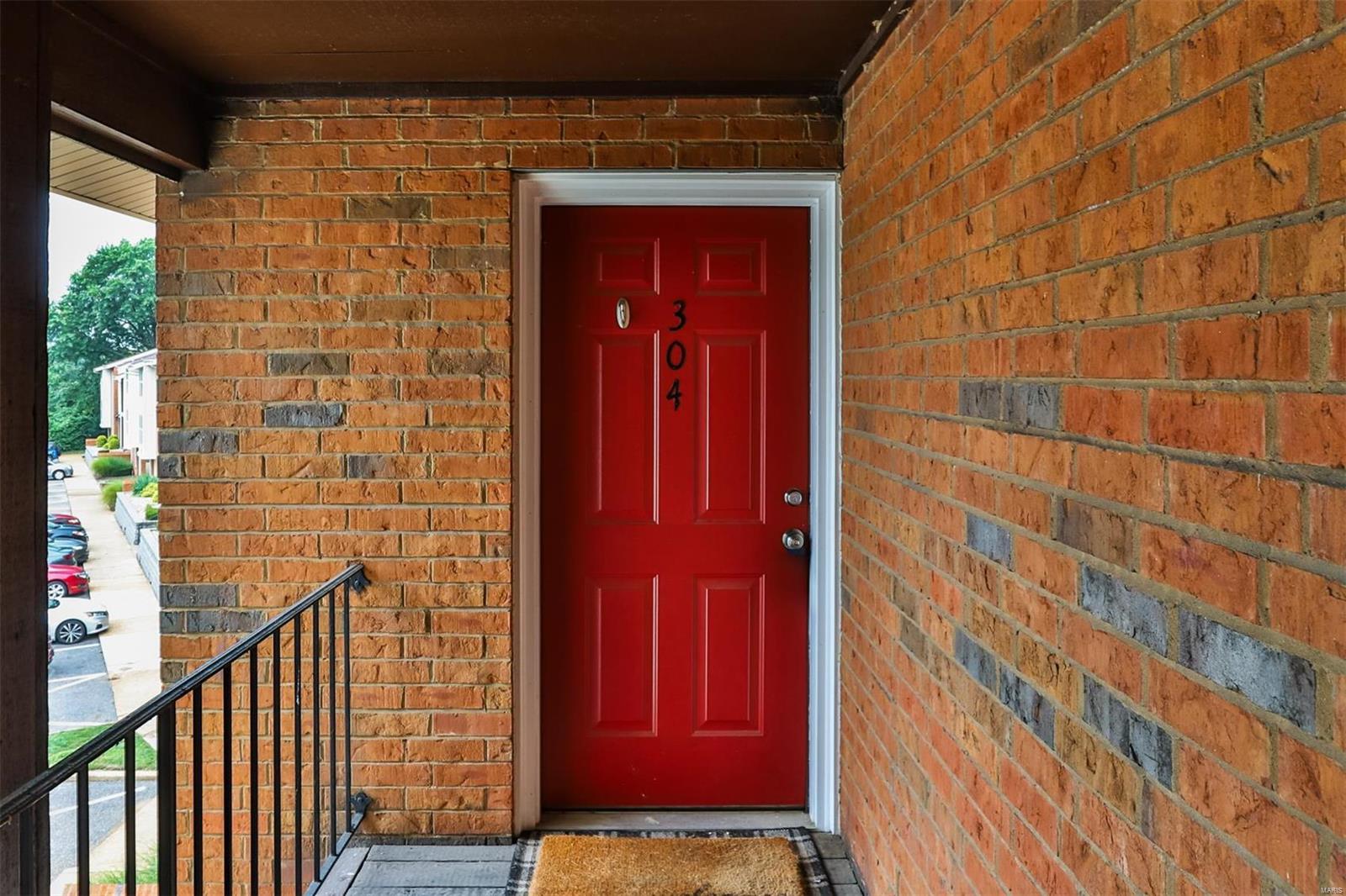 Greenbriar Condo - Residential