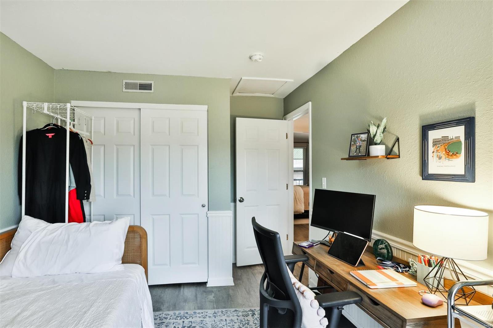 Greenbriar Condo - Residential