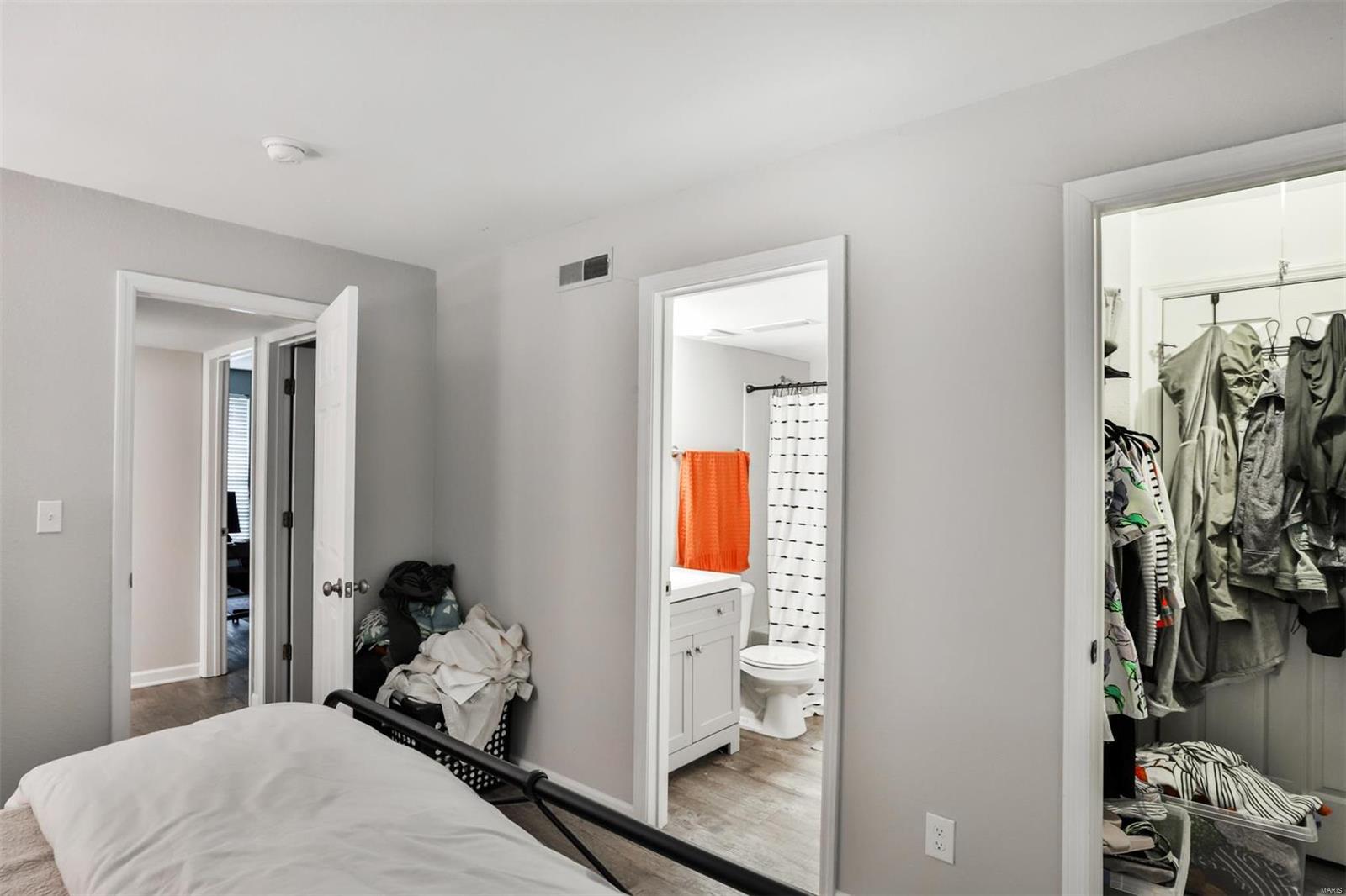 Greenbriar Condo - Residential