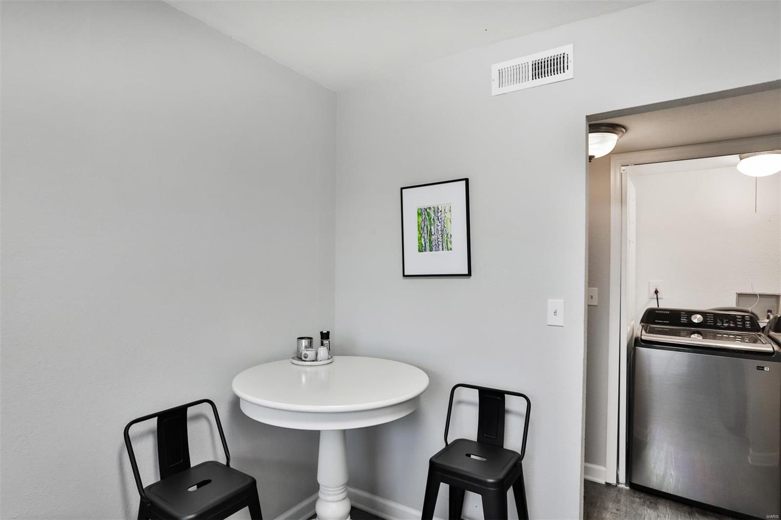 Greenbriar Condo - Residential