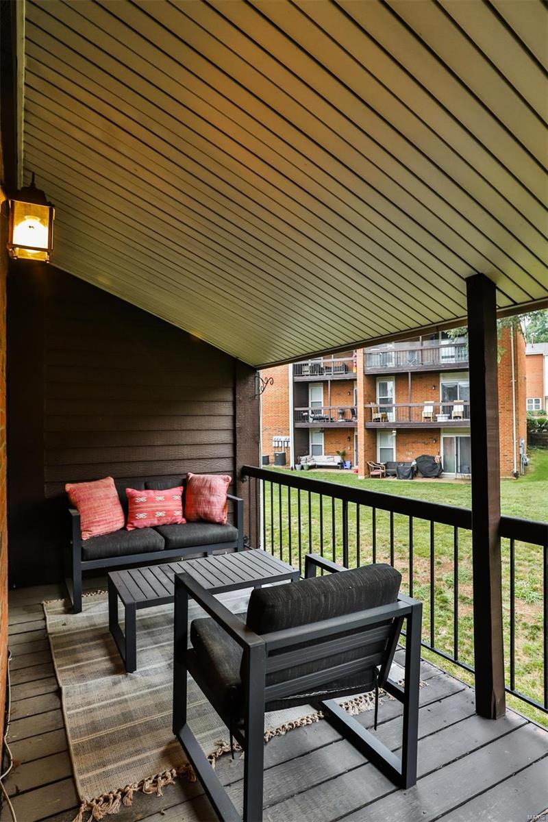 Greenbriar Condo - Residential