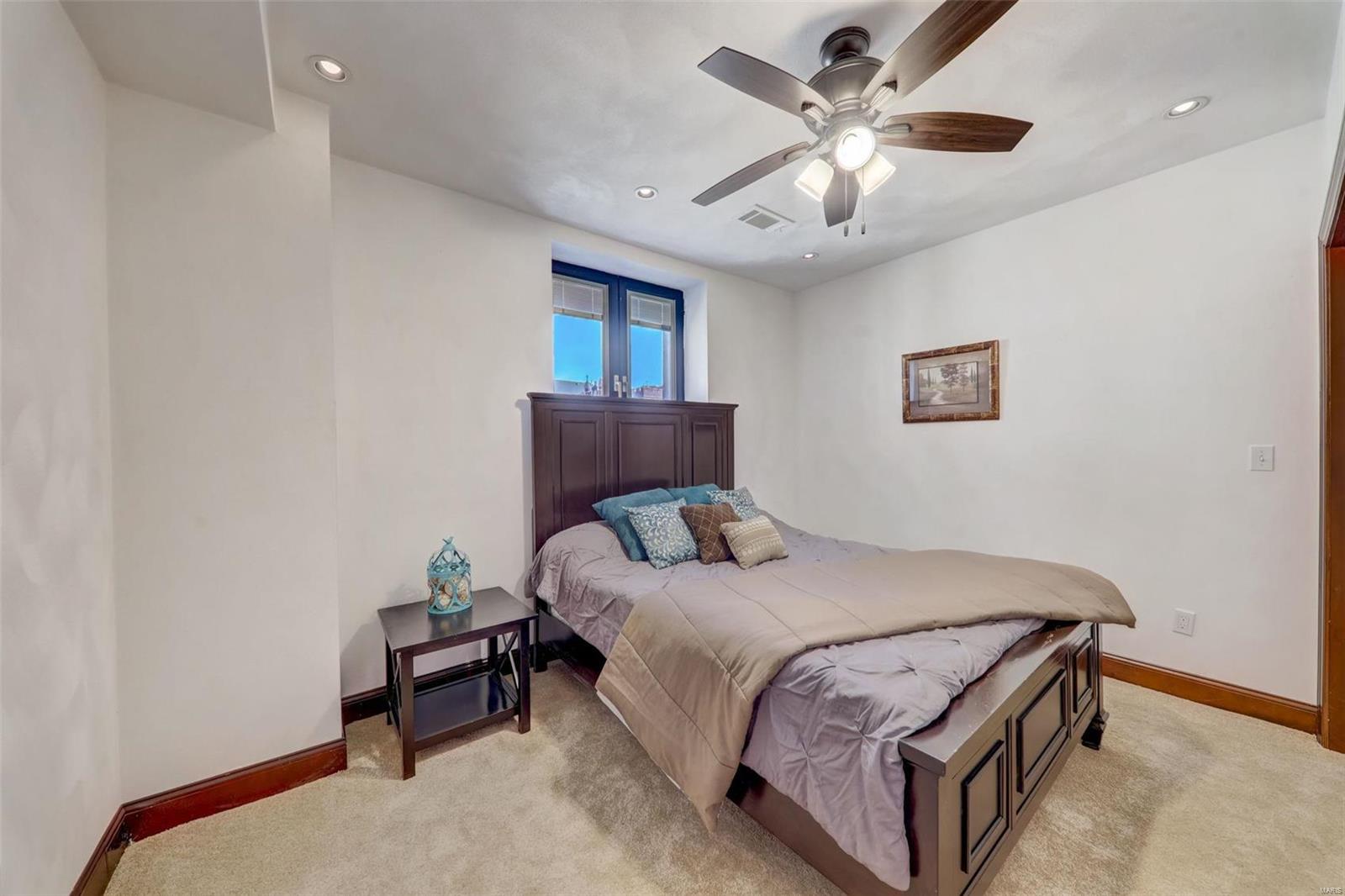 City/St Louis - Residential Lease