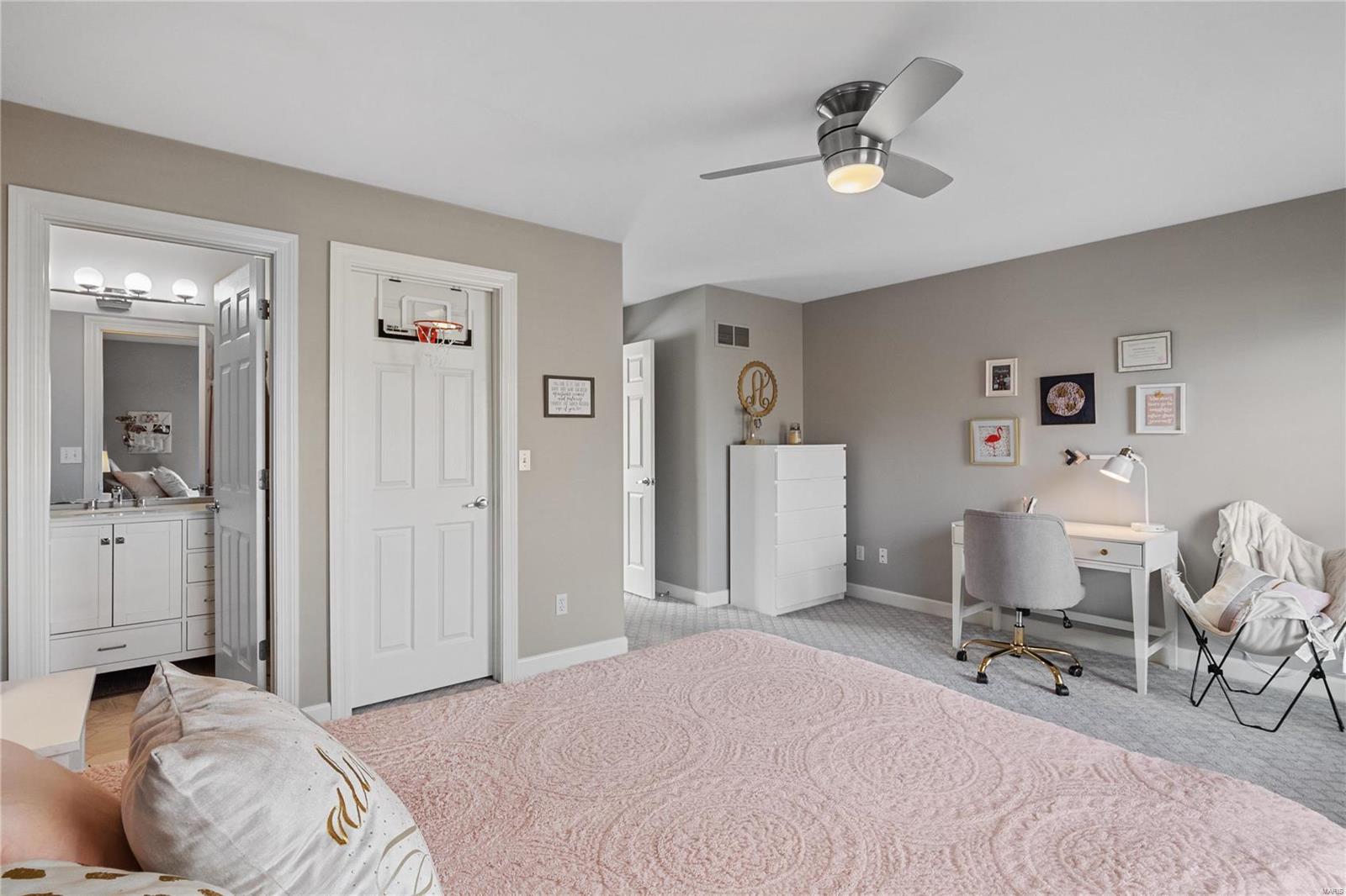 Pine Creek - Residential