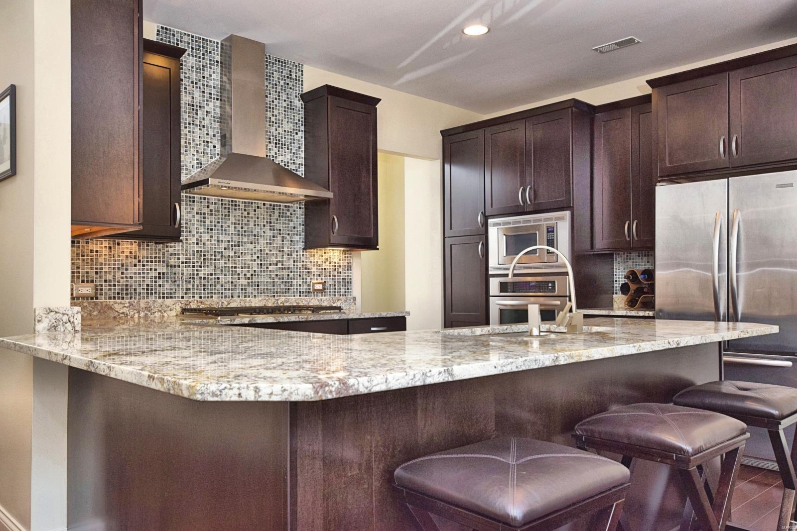 6451 Clayton Road 303