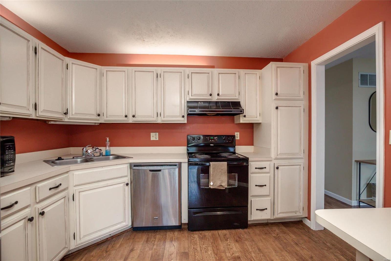 Waterford Square Condos - Residential