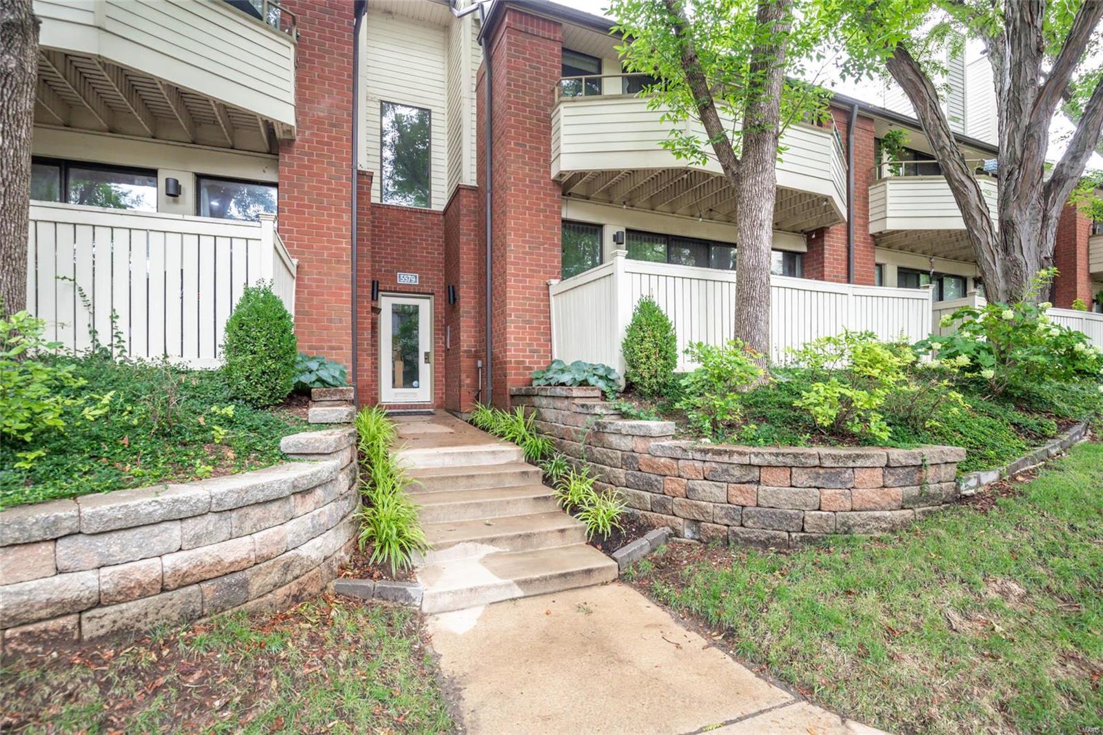 Waterford Square Condos - Residential