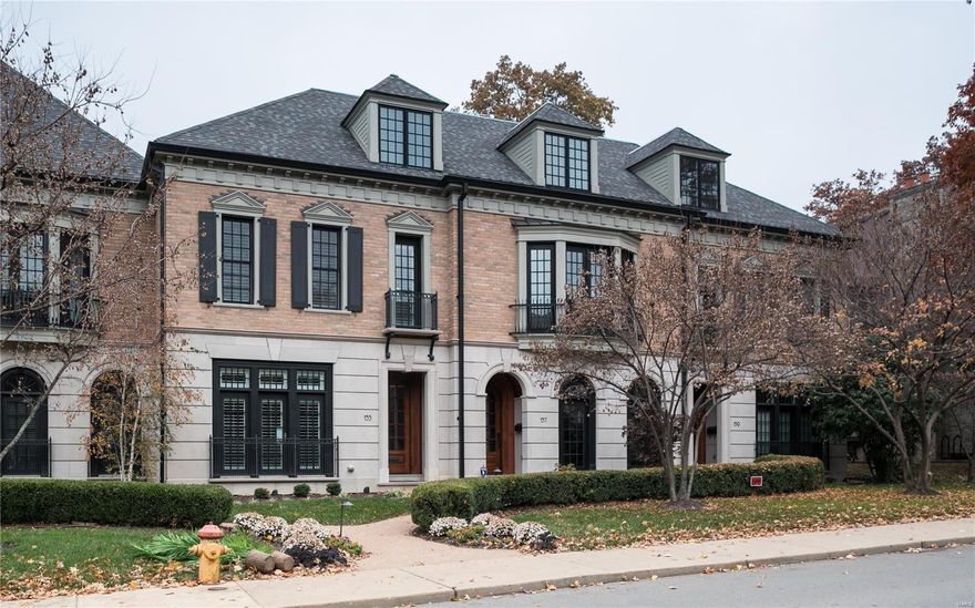 FOR SALE BY OWNER (COMMERCIAL BROKER) - FOR COMP PURPOSES ONLY Location: Interior Unit