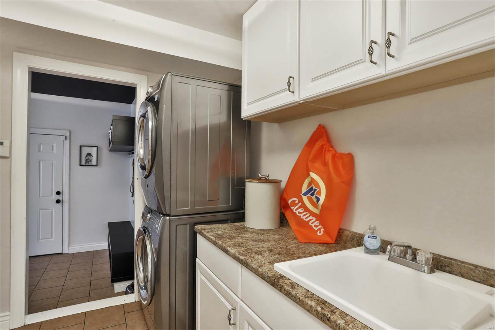 West Hampton 2 - Residential