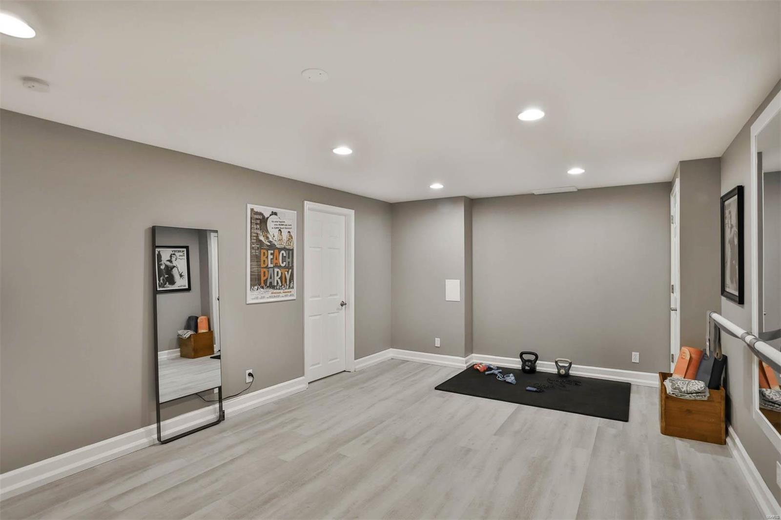 West Hampton 2 - Residential