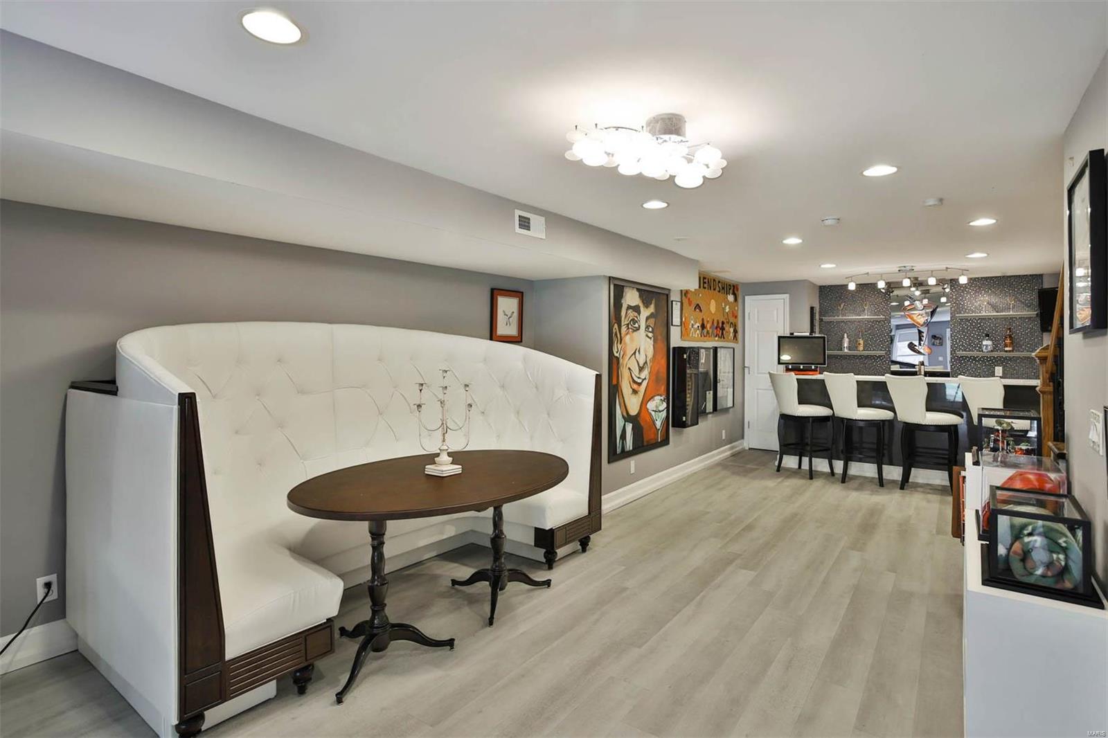 West Hampton 2 - Residential