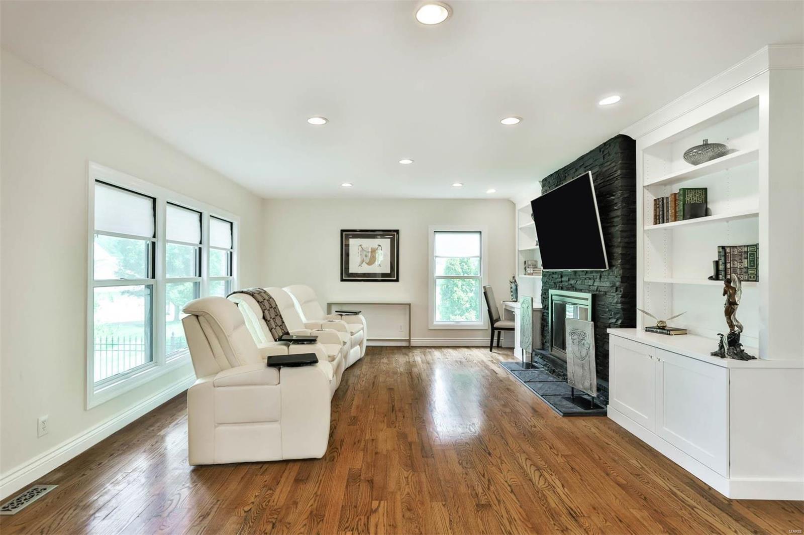 West Hampton 2 - Residential