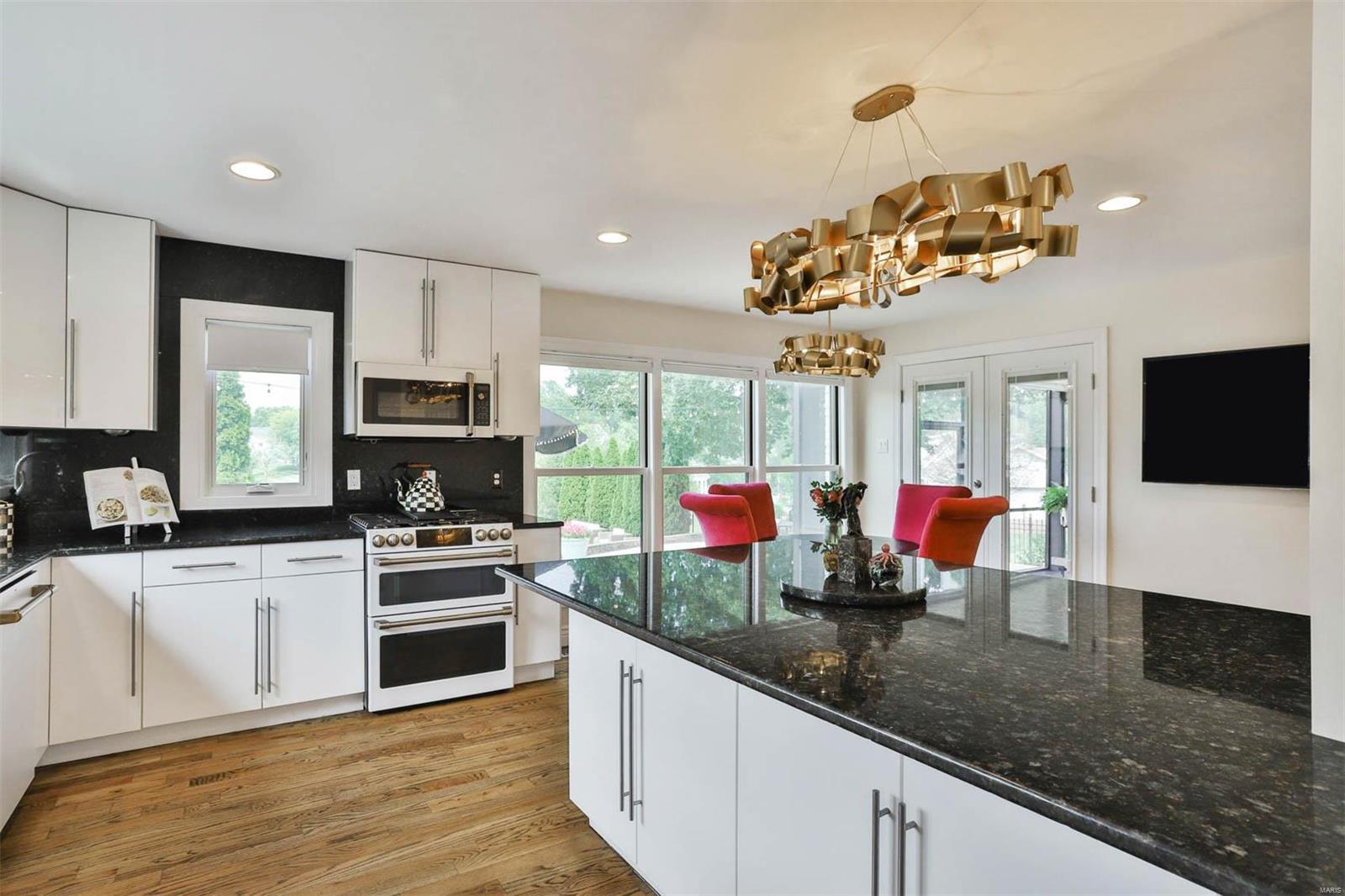 West Hampton 2 - Residential