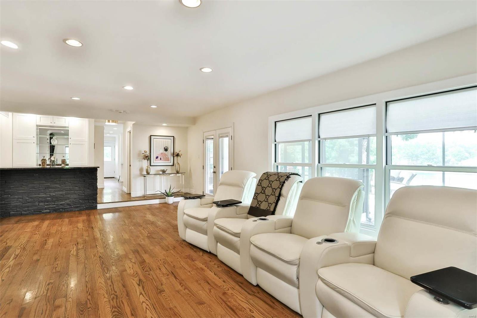 West Hampton 2 - Residential