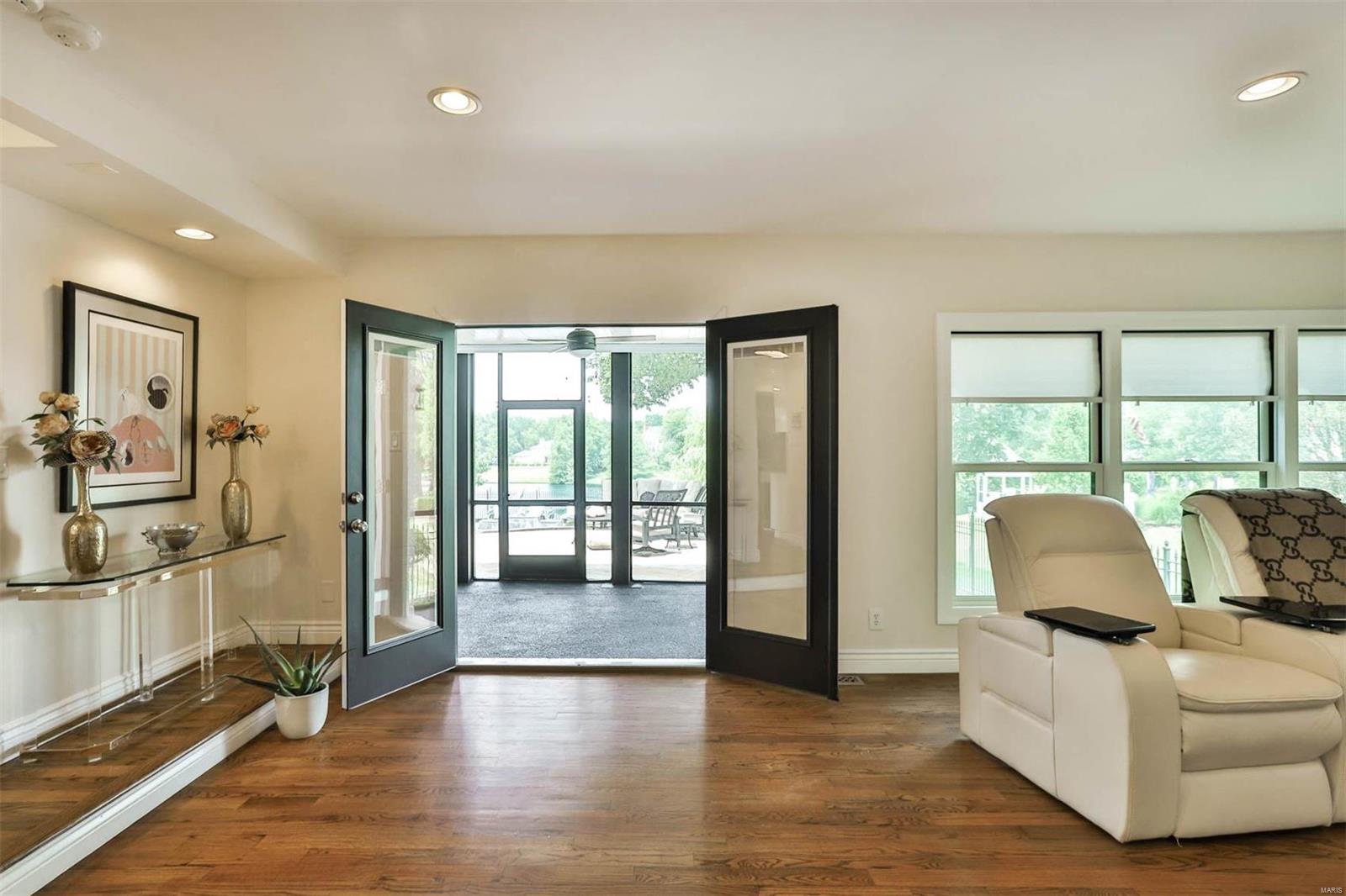 West Hampton 2 - Residential