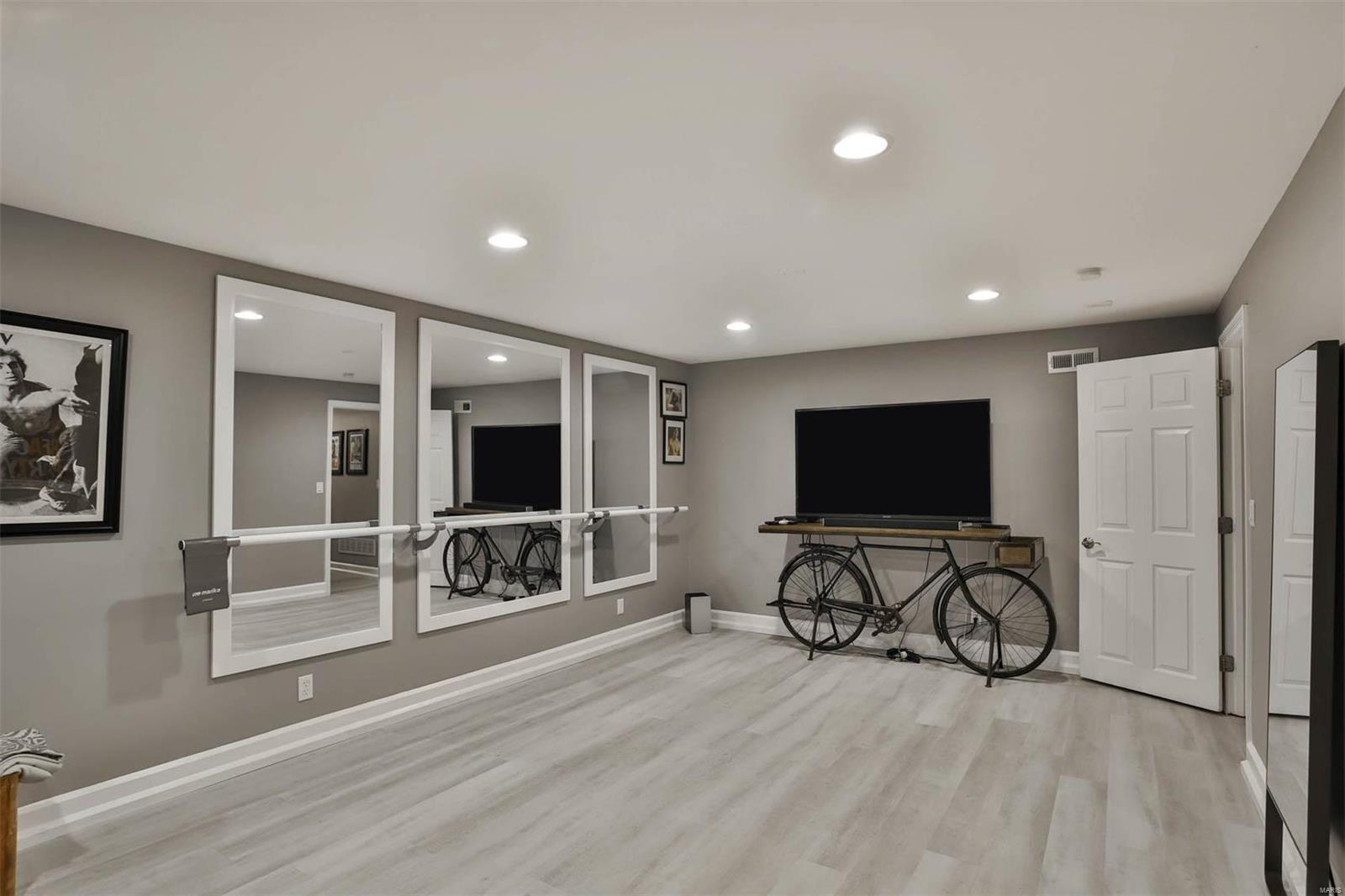 West Hampton 2 - Residential