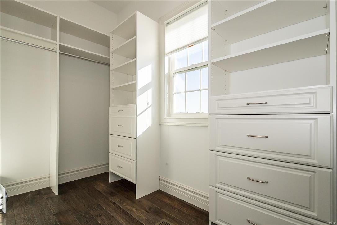 Belle Maison - Residential